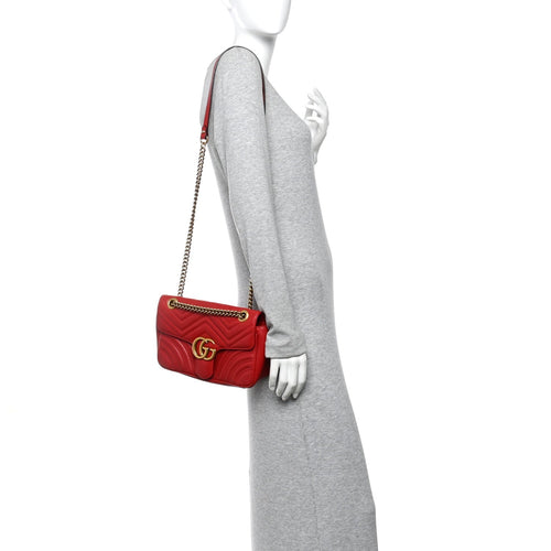 Calfskin Matelasse Small GG Marmont Shoulder Bag Hibiscus Red