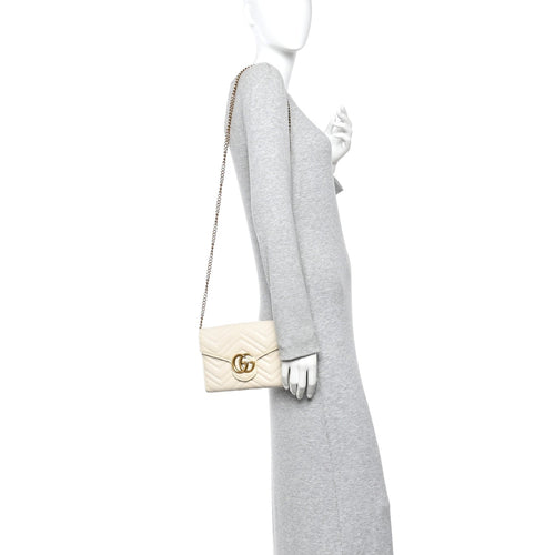 Calfskin Matelasse GG Marmont Chain Wallet Mystic White