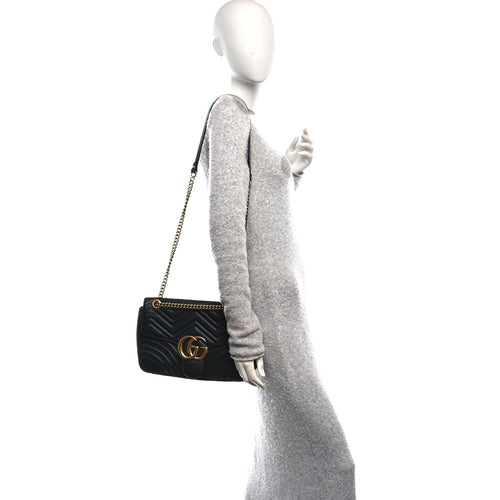 Calfskin Matelasse Medium GG Marmont Shoulder Bag Black