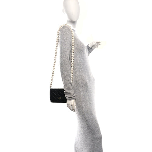 Calfskin Quilted Maxi Pearl Wallet On Chain WOC Black